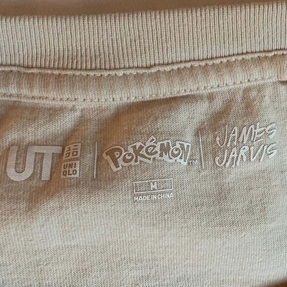 UNIQLO Pokemon James Jarvis "We Are Friends Forever" Medium Beige Shirt RARE - Picture 2 of 4